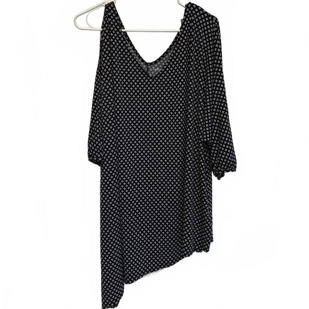 Lane Bryant Asymmetrical One Open Sleeve Tunic Blouse Plus Size 22/24